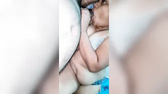 Thick Married Woman Servicing Her Man In Amateur Bedroom Tape