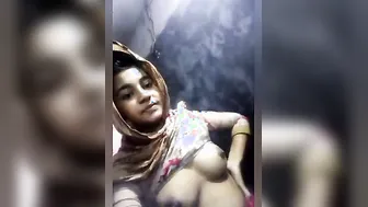 College Babe Going Topless On Video Call With Her BF