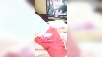 Amateur Couple Filming Themselves Getting Hot In Their Bedroom