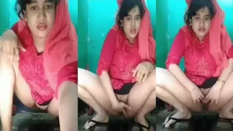 Desi GF Rubbing Her Pussy Alone In Bathroom Secretly