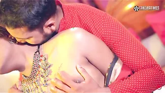 Sexy Indian Bhabhi Seducing Younger Man In Amateur Sex Tape