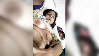 Horny Indian Milf Wife Fingering Wet Pussy On Selfie Camera