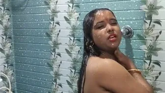 Busty Married Woman Bathing Naked Caught On Camera Secretly