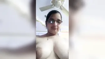 Married Bhabhi Sending Naughty Nude Selfies To Her Secret Lover