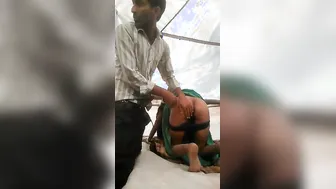 Construction Worker's Wife Fucked By Site Engineer In Empty Flat