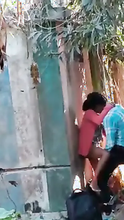 Desi College GF Fucking Friend Outdoors In Risky Mms
