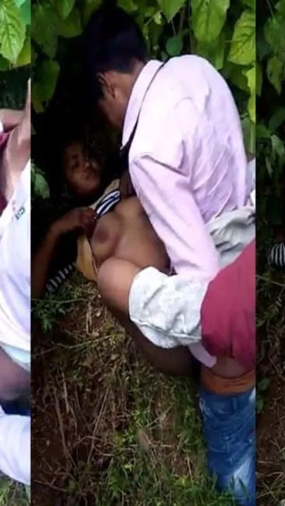 College Girl From Village Getting Banged Outdoors By Her Lover