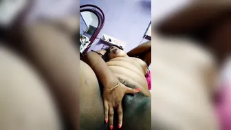 Dusky Tamil Babe Fingering Her Wet Pussy On Hidden Camera