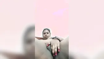 Horny Tamil Wife Fingering Her Dripping Wet Pussy On Hidden Cam