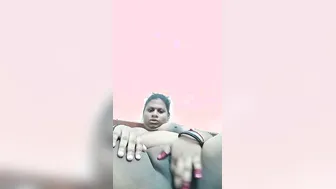 Horny Tamil Wife Fingering Her Dripping Wet Pussy On Hidden Cam