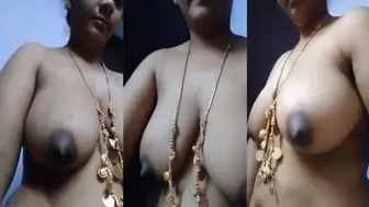 Busty Tamil Housewife Exposing Her Big Tits For Secret Lover
