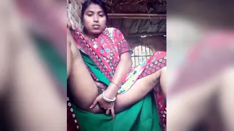 Bengali Housewife Exposing Herself On Camera For Her Lover Now