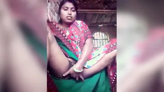 Bengali Housewife Exposing Herself On Camera For Her Lover Now