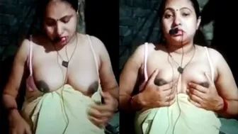 Busty Married Bhabhi Flashing Her Huge Melons Live On Webcam