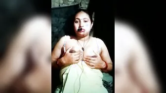 Busty Married Bhabhi Flashing Her Huge Melons Live On Webcam