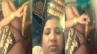 Mature Village Wife Pleasuring Herself With Dildo On Live Cam