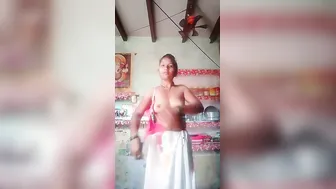 Sexy Dehati Housewife Doing Hot Striptease Show Live On Webcam