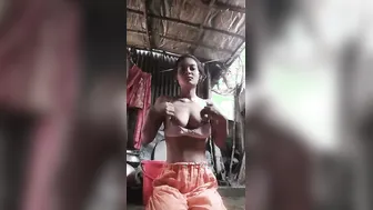 Skinny Village Girl Showing Her Naked Body On Selfie Camera