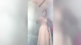 Dehati Wife Stripping Saree Showing Her Naked Pussy For Lover