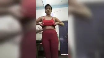 Desi GF Shyly Showing Her Virgin Tight Asshole Close