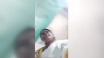 Chubby Married Bhabhi Spreading Her Thick Pussy Lips On Webcam