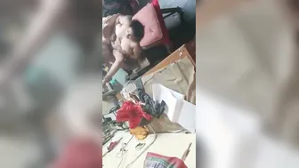 Thick Aunty Getting Banged By Factory Worker During Break Time