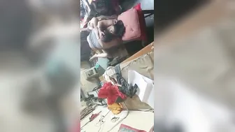 Thick Aunty Getting Banged By Factory Worker During Break Time