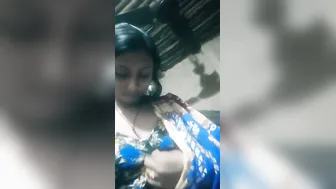 Horny Married Woman Stripping Naked Showing Everything Off