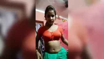 Cute Married Babe Flashing Her Perky Boobs During Cam Session