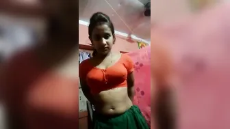 Cute Married Babe Flashing Her Perky Boobs During Cam Session
