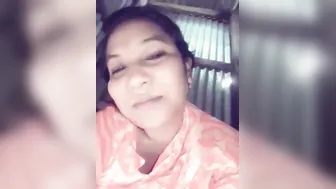 Lonely Housewife Fingering Her Pussy Moaning In Native Talk