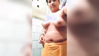 Shy Bhabhi Slowly Undressing And Teasing On Cam For Lover