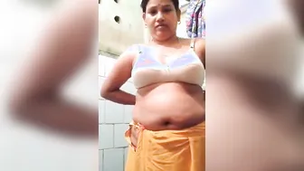 Shy Bhabhi Slowly Undressing And Teasing On Cam For Lover