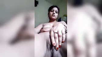 Horny Bhabhi Spreading Her Smooth Pussy Wide Open For Camera