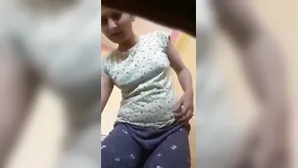 Married Woman Recording Nude Video For Boyfriend Secretly