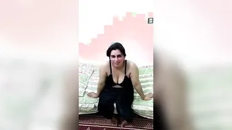 Pakistani Wife Flashing Her Huge Boobs In Bedroom Mirror