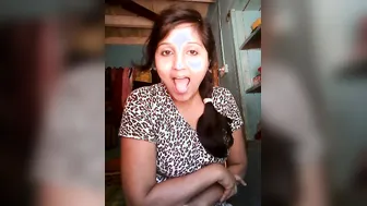 Indian GF Flashing Her Big Boobs To Boyfriend On Video