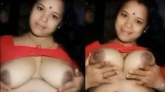 Married Woman Exposing Her Huge Tits During Private Video Chat