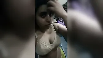 Horny Girl From Karachi Exposing Her Big Natural Tits Online