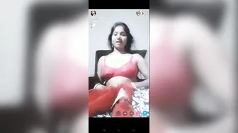 Cute Wife Eagerly Sucking Him Off In Their Leaked Private Mms