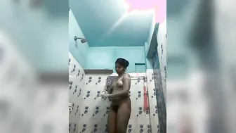 College Babe Showing Off Naked Body During Bath Time On Camera