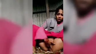 Naughty Desi GF Fingering Herself Deep Making Private