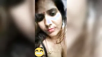Indian Bhabhi Spreading Her Pussy Wide For Her New Secret Lover