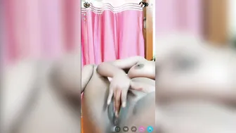 Big Tits Babe Squirting Hard During Her Naughty Live Cam Show