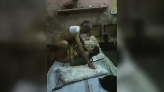 Desi Couple Sneaking Passionate Fuck Inside Empty Hospital Bed