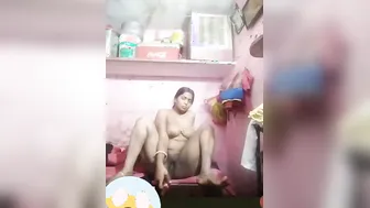 Bihari Housewife Using Kitchen Roller To Pleasure Herself