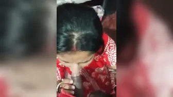 Horny Housewife Sucking Her Man Wearing Nighty Before Bedtime