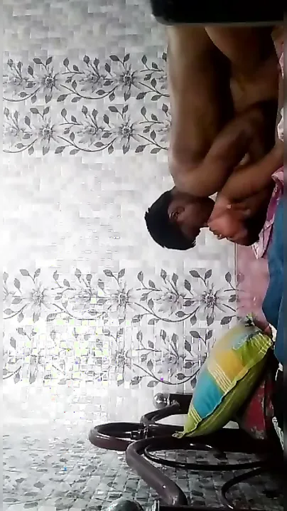 Desi GF Screaming While Boyfriend Pounds Her Tight Hole