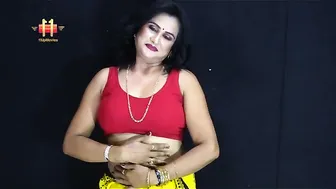 Hot Indian Milf Posing Naked Teasing And Showing Everything