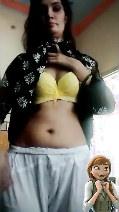 Tall Pakistani Babe Spreading Her Ass And Pussy For My Camera